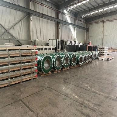 304 bobine en acier inoxydable pour une résistance élevée à la corrosion et la surface 2B
